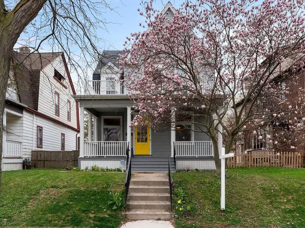 3219 North Humboldt BOULEVARD, Milwaukee, WI 53212