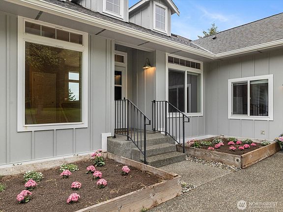 4th image of 1003 Haven Heights Drive