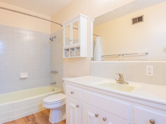 5th image of 19 Belle Ave APT 5