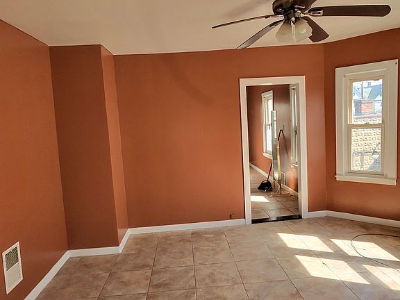 3rd image of 80 Huntington Rd #2