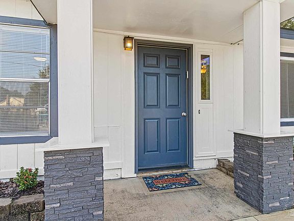 4th image of 7609 Grundy Ave