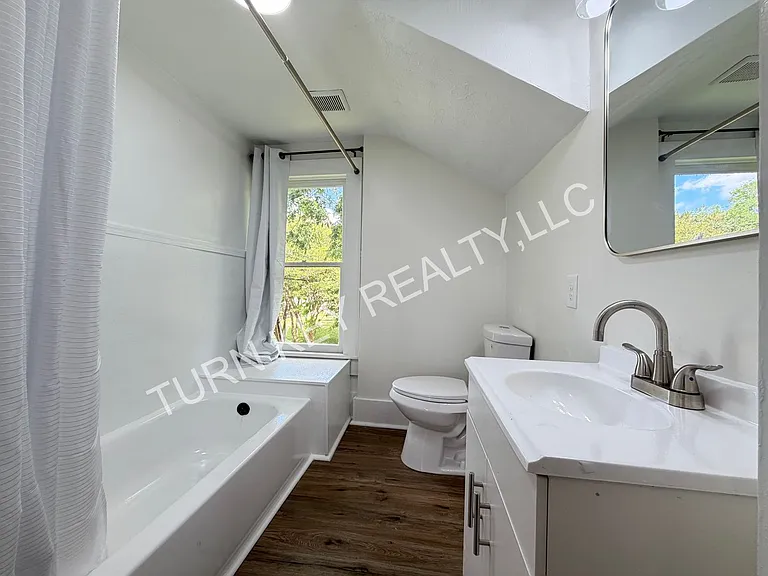 1225 Ford Ave — Photo 12