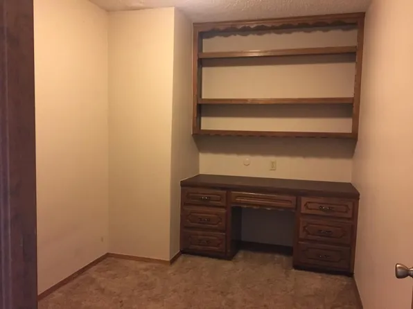 5704 East Ct, Bartlesville, OK 74006