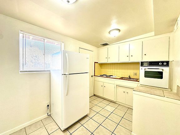 4th image of 2120 N Treat Ave #Treat2120-g