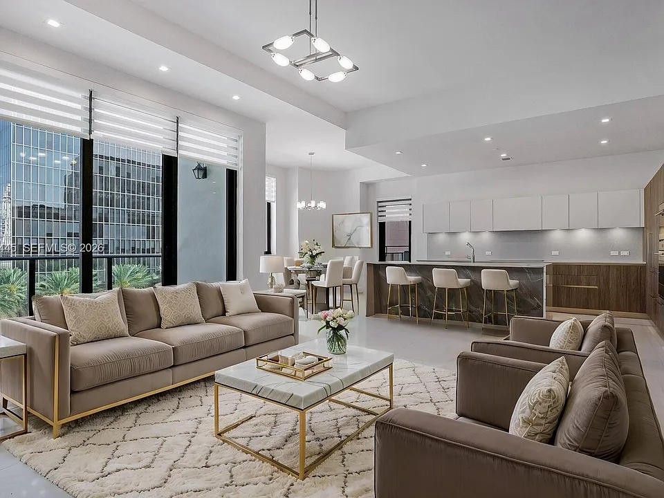 275 Giralda Ave #6C