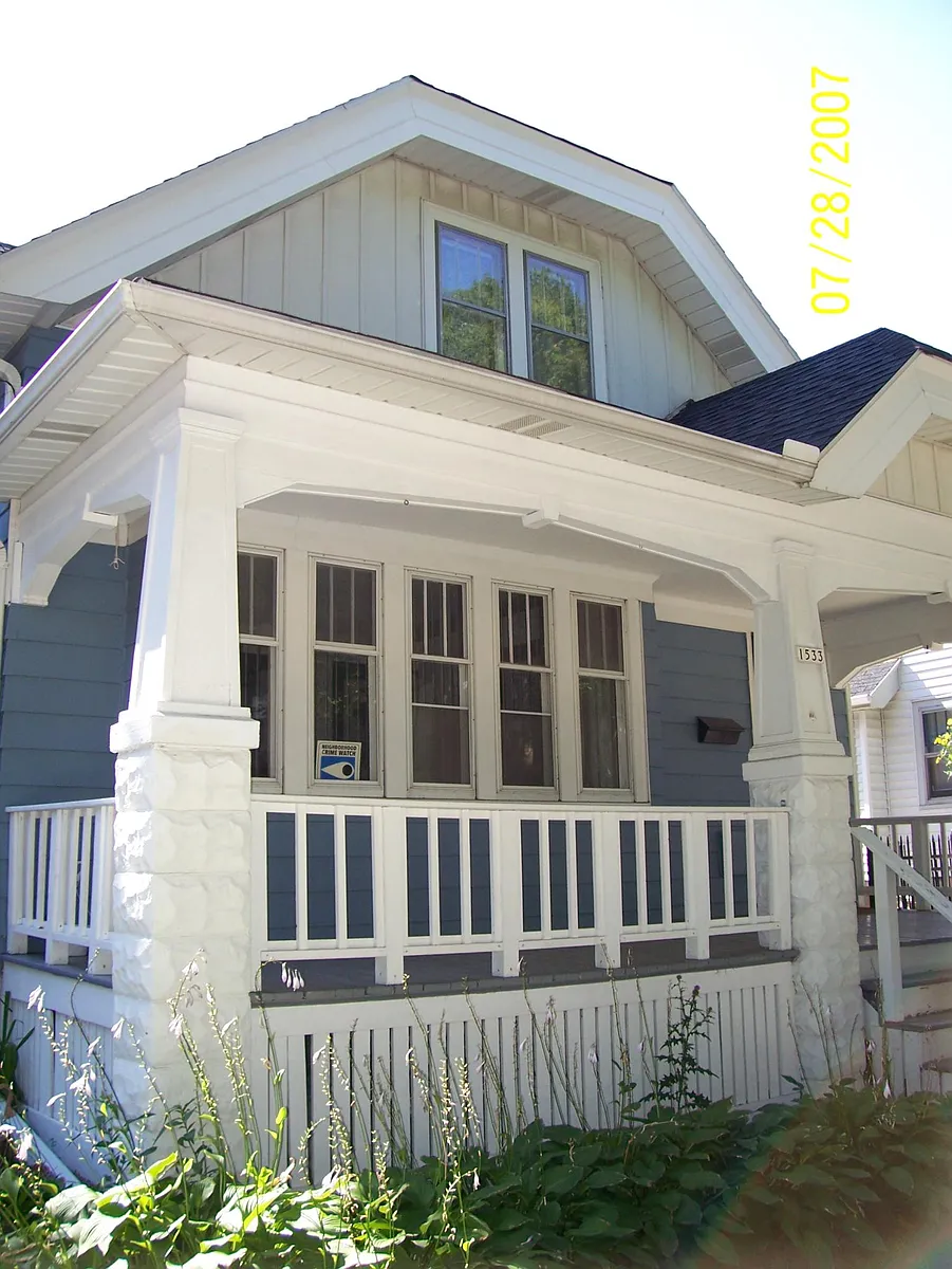 Building Photo - N 50th Pl