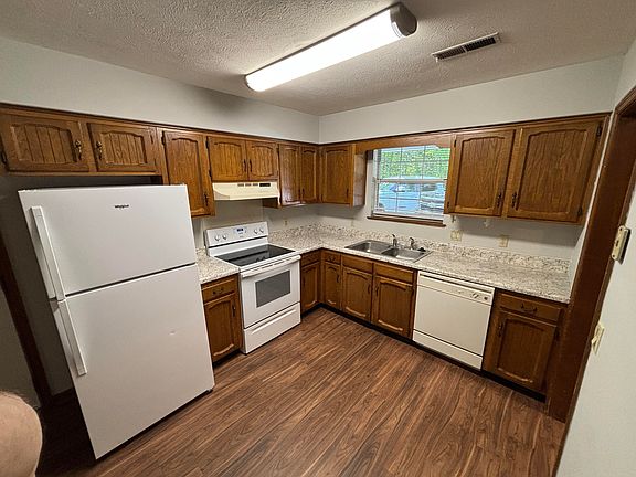 5th image of 9522 Fuller Rd