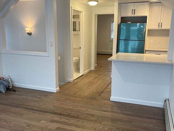 3rd image of 101 Florida St #1