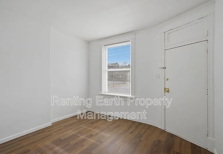 3127 Clay Ave — Photo 15