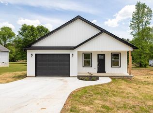 1114 Probasco St, La Fayette, GA 30728