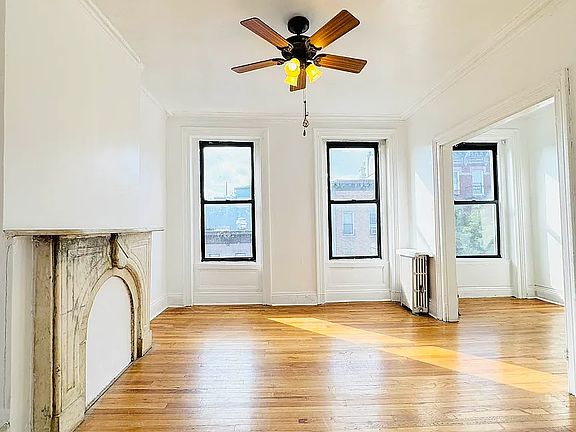 5th image of 279 Smith St APT 2