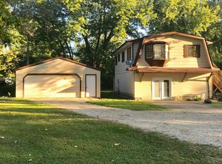 804R Olive St, Bismarck, MO 63624