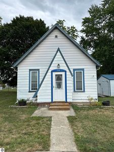 310 N Chippewa St, Shepherd, MI, 48883