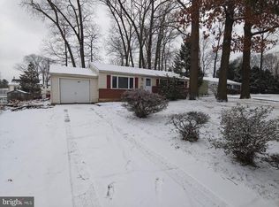 505 Valley Rd, Warminster, PA 18974