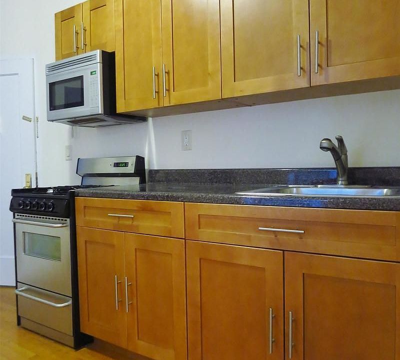 1st image of 232 E 80th St APT 10