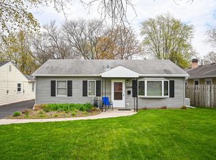 1209 S Chase St, Wheaton, IL 60189