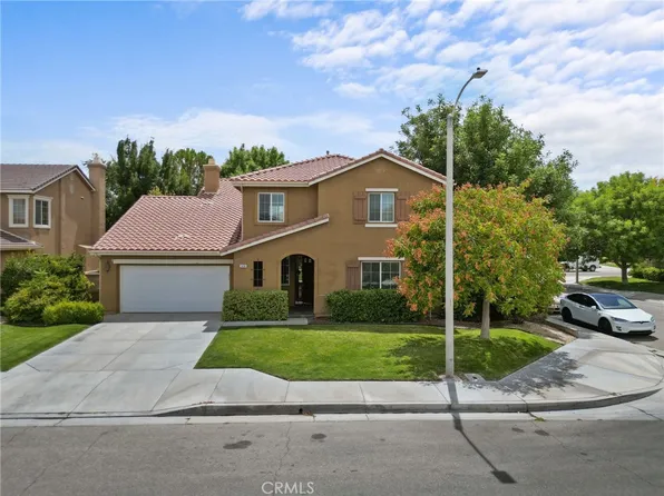 3630 Pillsbury St, Lancaster, CA 93536