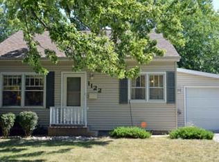 1122 23rd St SE, Cedar Rapids, IA 52403