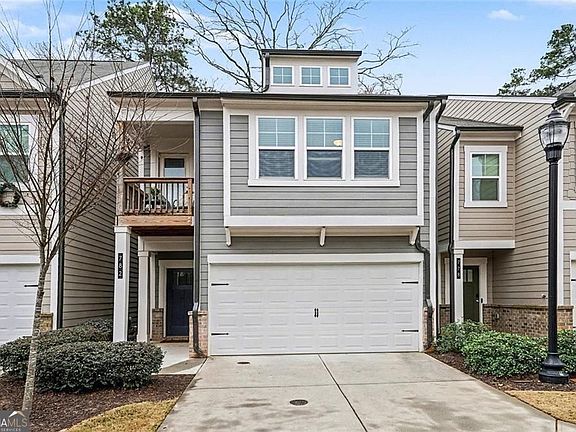 3rd image of 782 Belrose Dr