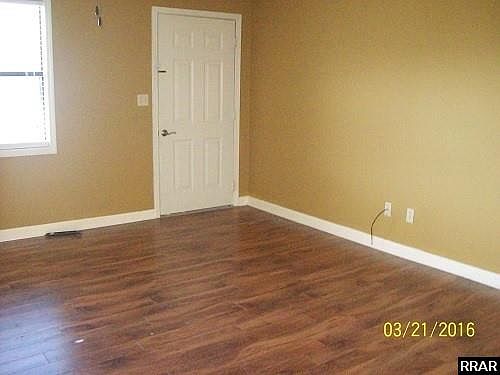 2nd image of 2216 Evergreen St