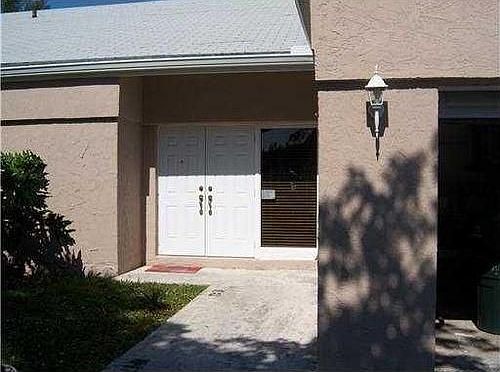 1st image of 2740 Cypress Ave