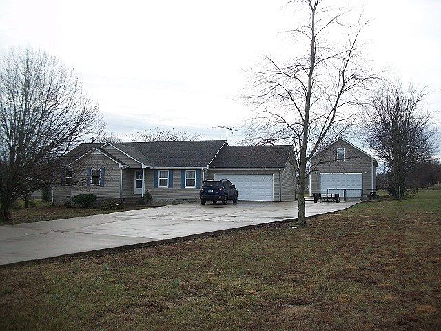 1st image of 100 Foxglove Cir