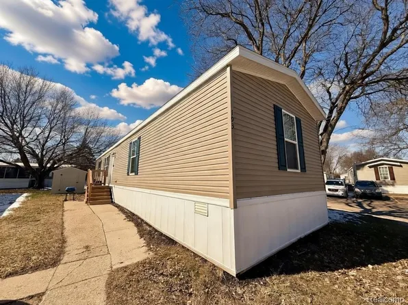 2700 Eaton Rapids Rd Lot 193, Lansing, MI 48911