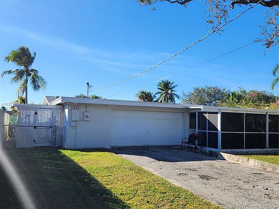 2nd image of 1715 N 41st Ave