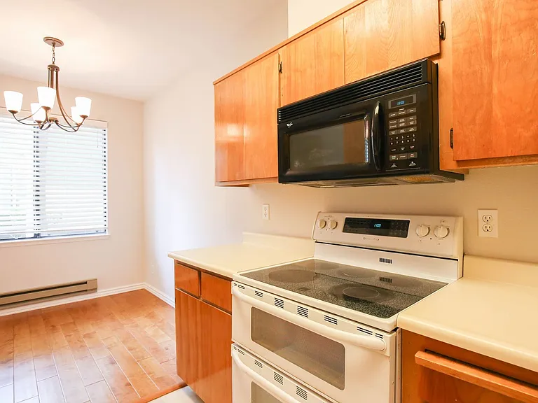 79 Schooner Ct — Photo 11