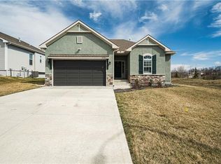 3704 NW Old Stagecoach Rd, Kansas City, MO 64154