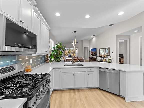 4th image of 9402 La Bianco ST