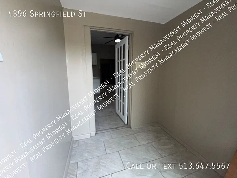 4396 Springfield St — Photo 18