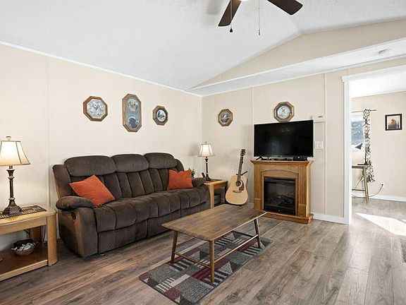 3rd image of 99 Arbour Lake Rd NW #139