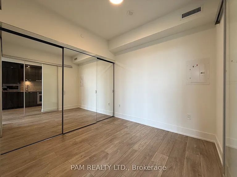 858 Dupont St #839 — Photo 13