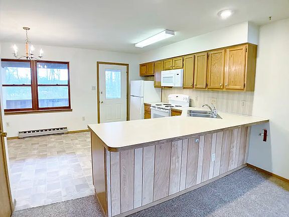2nd image of 2082 Mary Ellen Ln