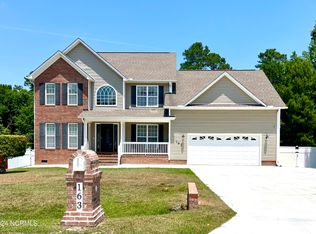 163 Mendover Dr, Jacksonville, NC 28546