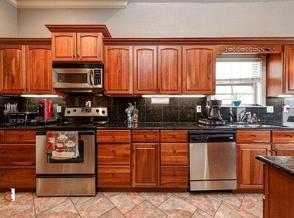 4th image of 6511 W Hearth Stone Dr