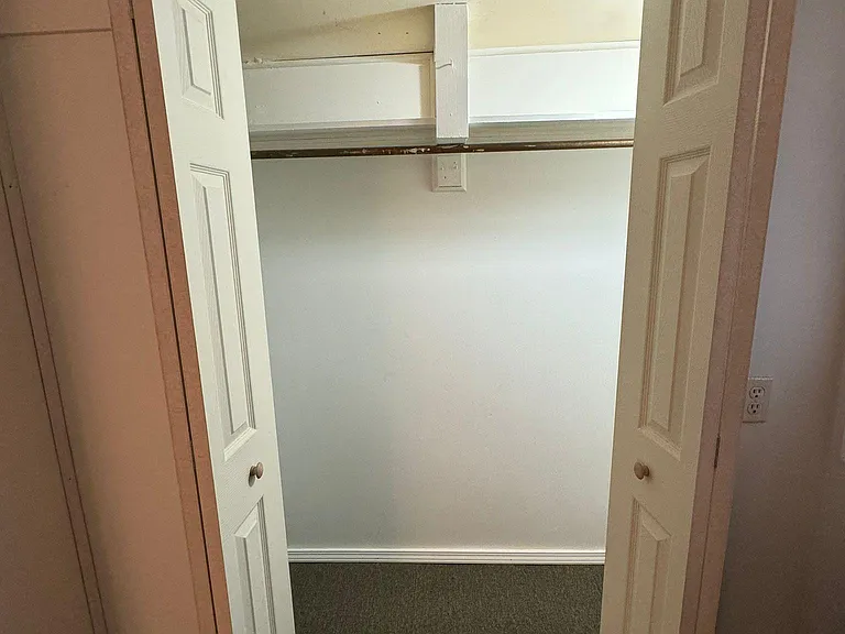727 N Alvord St #BASEMENT — Photo 12