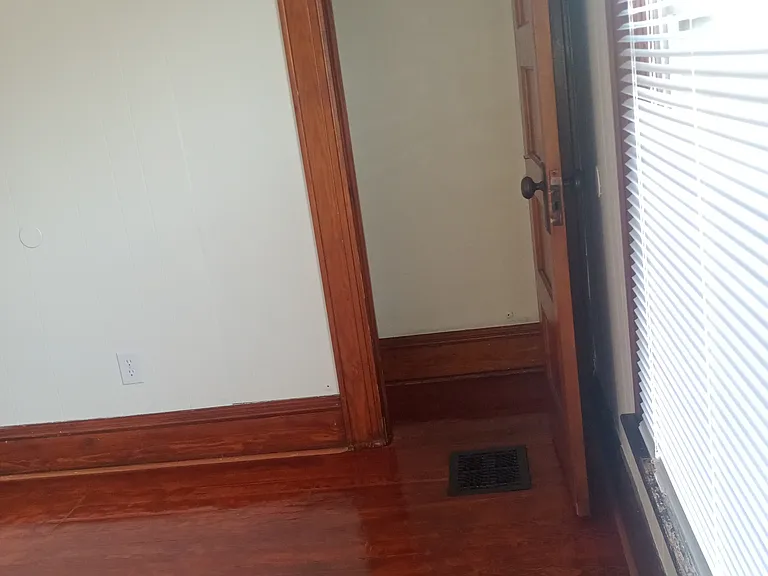 2706 Midland Ave — Photo 45