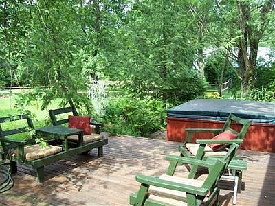 3rd image of 119 Oakhill Dr