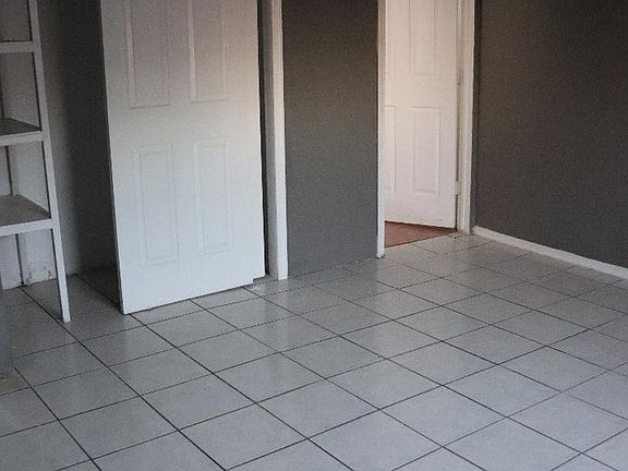 4th image of 222 Clemson Ln