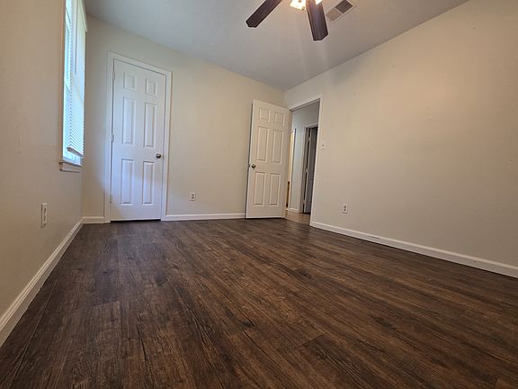 3rd image of 1310 Kirkland Rd