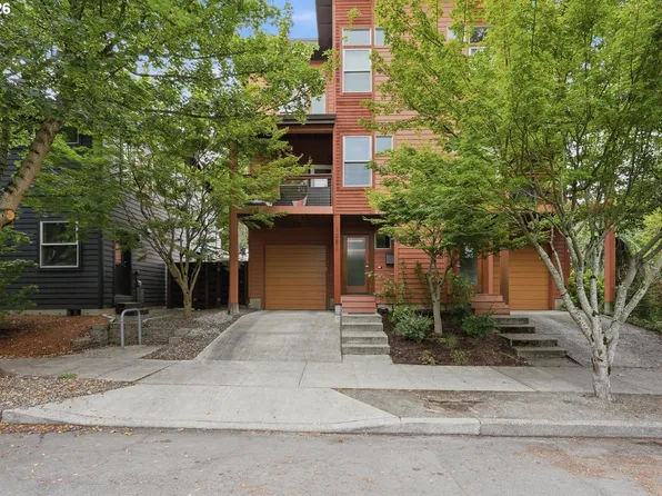 1051 N Fremont St, Portland, OR 97227