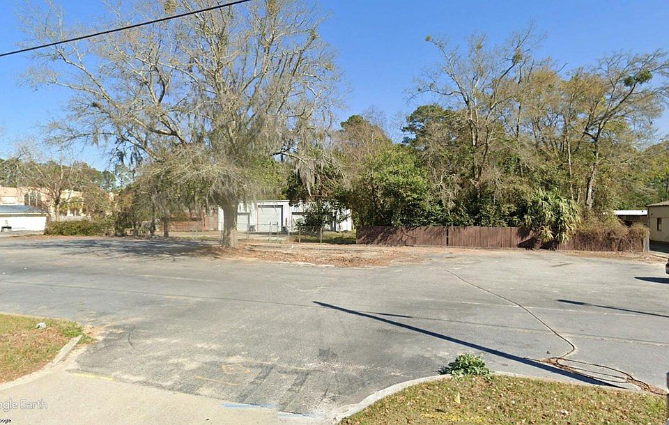 2nd image of 2703 Bemiss Rd
