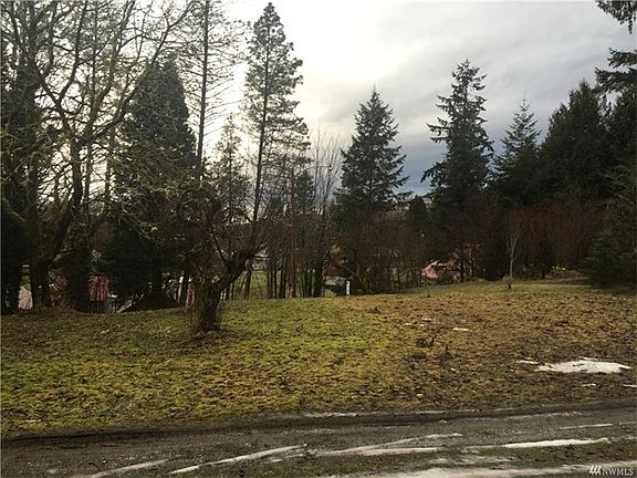 4th image of 7405 McDaniels Dr