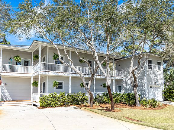 2nd image of 217 E Harborview Rd