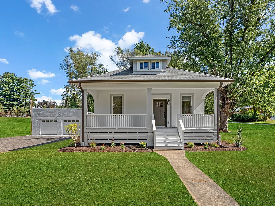 13915 Hanover Pike