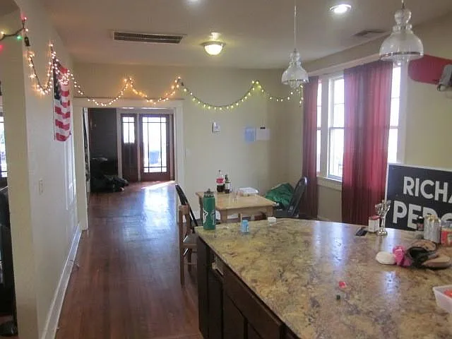 1722 Audubon St — Photo 5