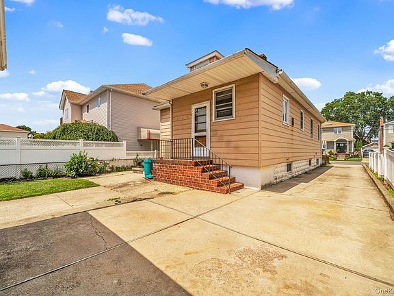 2nd image of 1073 Concord Street