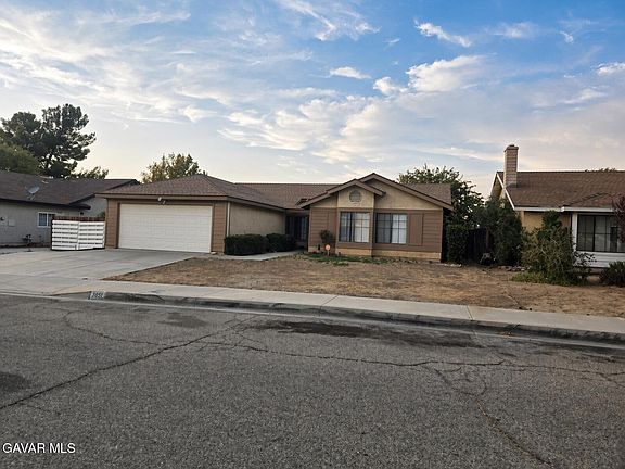 2nd image of 3851 Triton Dr